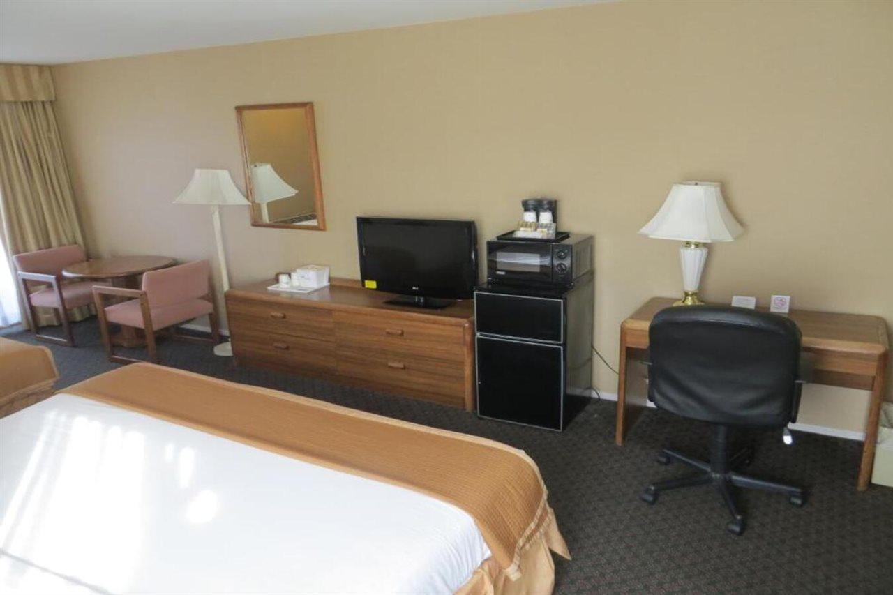 Howard Johnson By Wyndham Torrance Extérieur photo