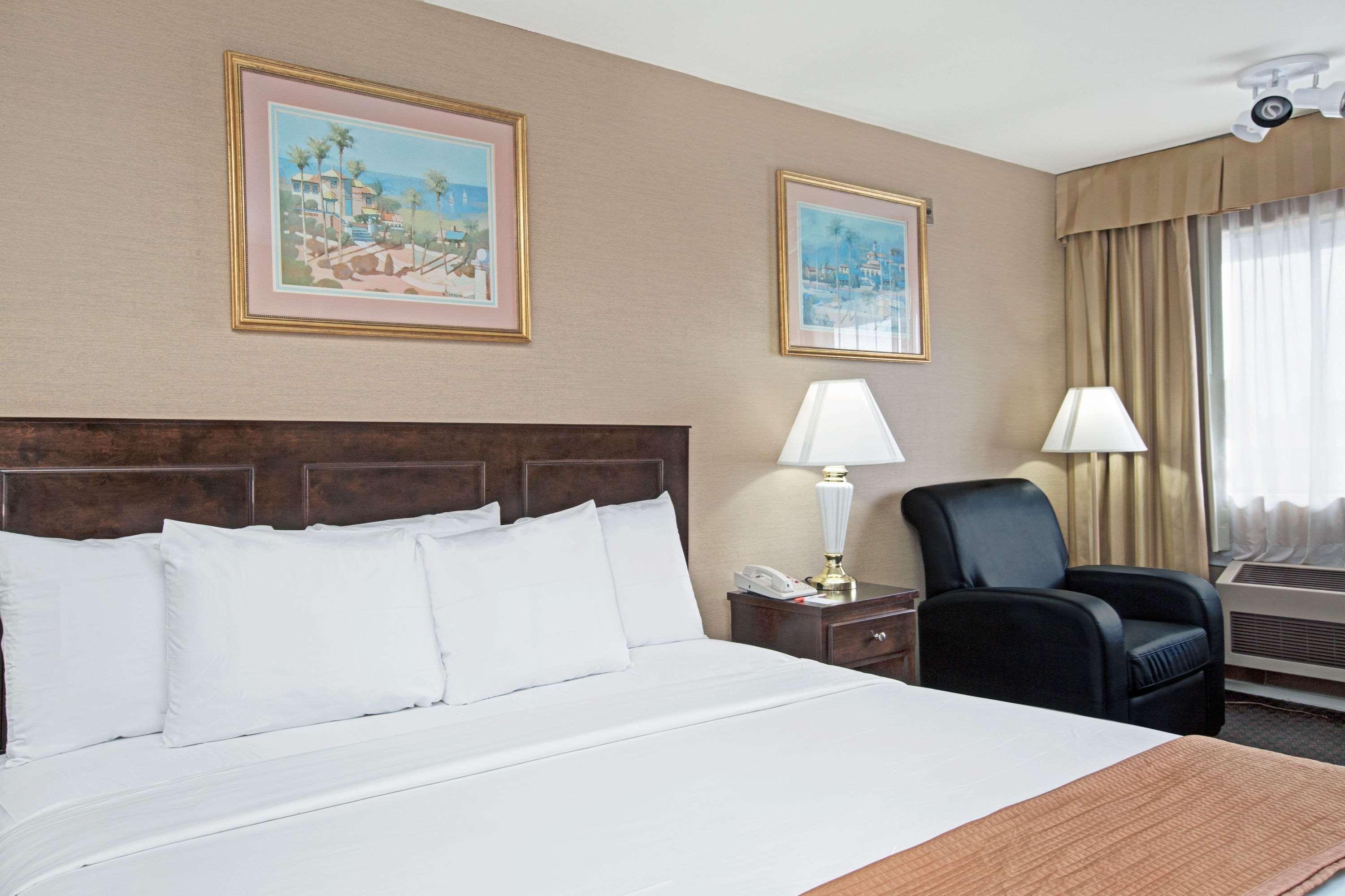 Howard Johnson By Wyndham Torrance Extérieur photo