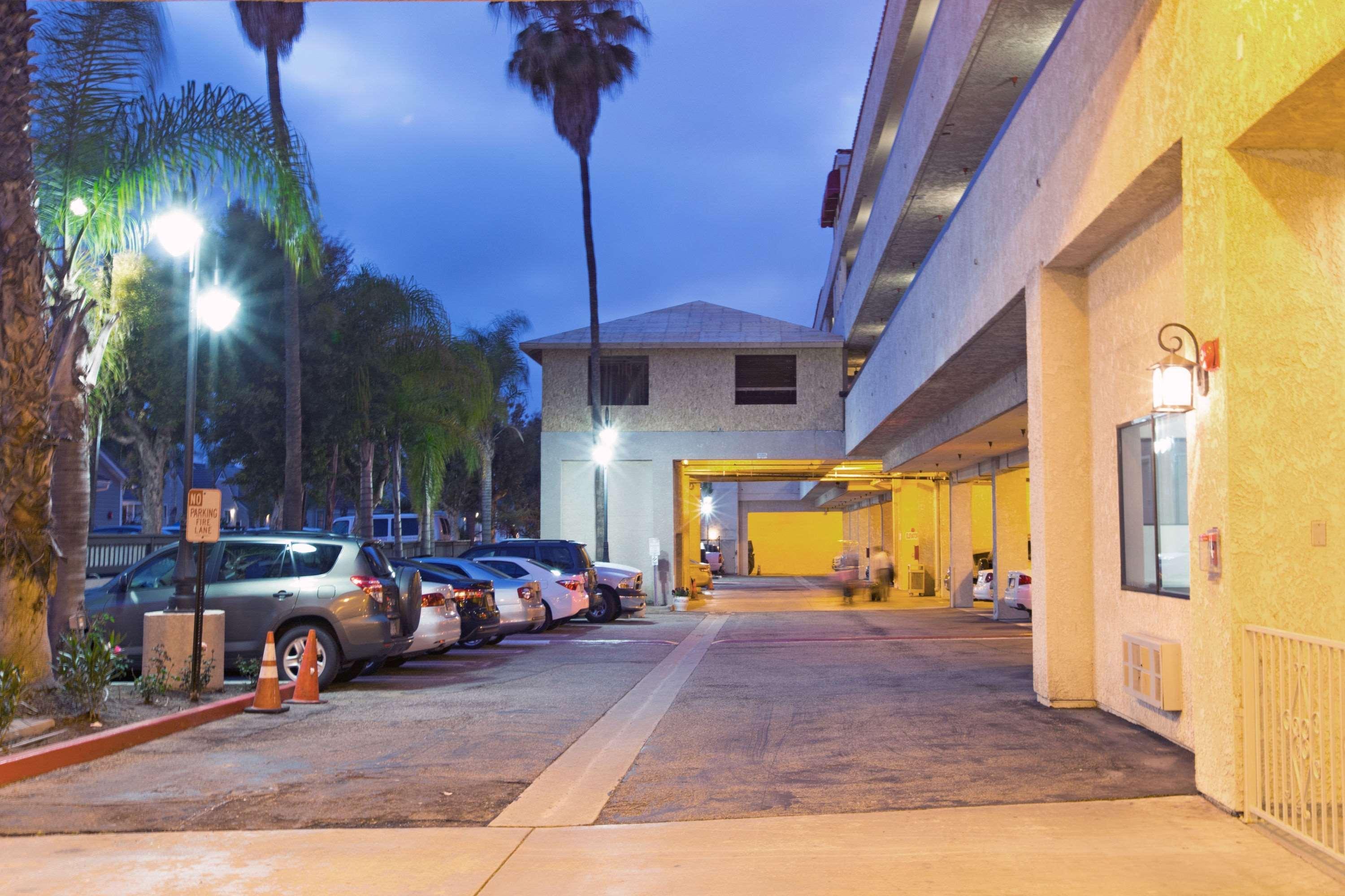 Howard Johnson By Wyndham Torrance Extérieur photo