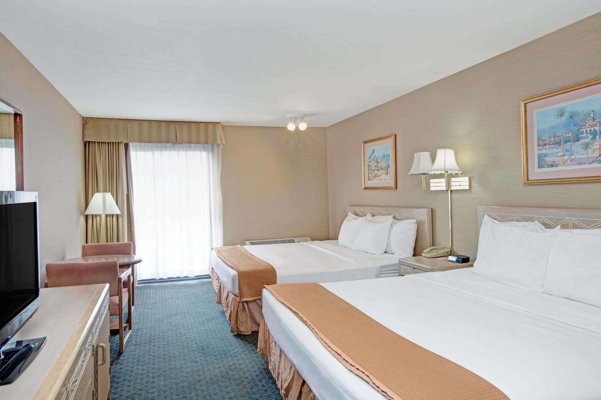 Howard Johnson By Wyndham Torrance Extérieur photo
