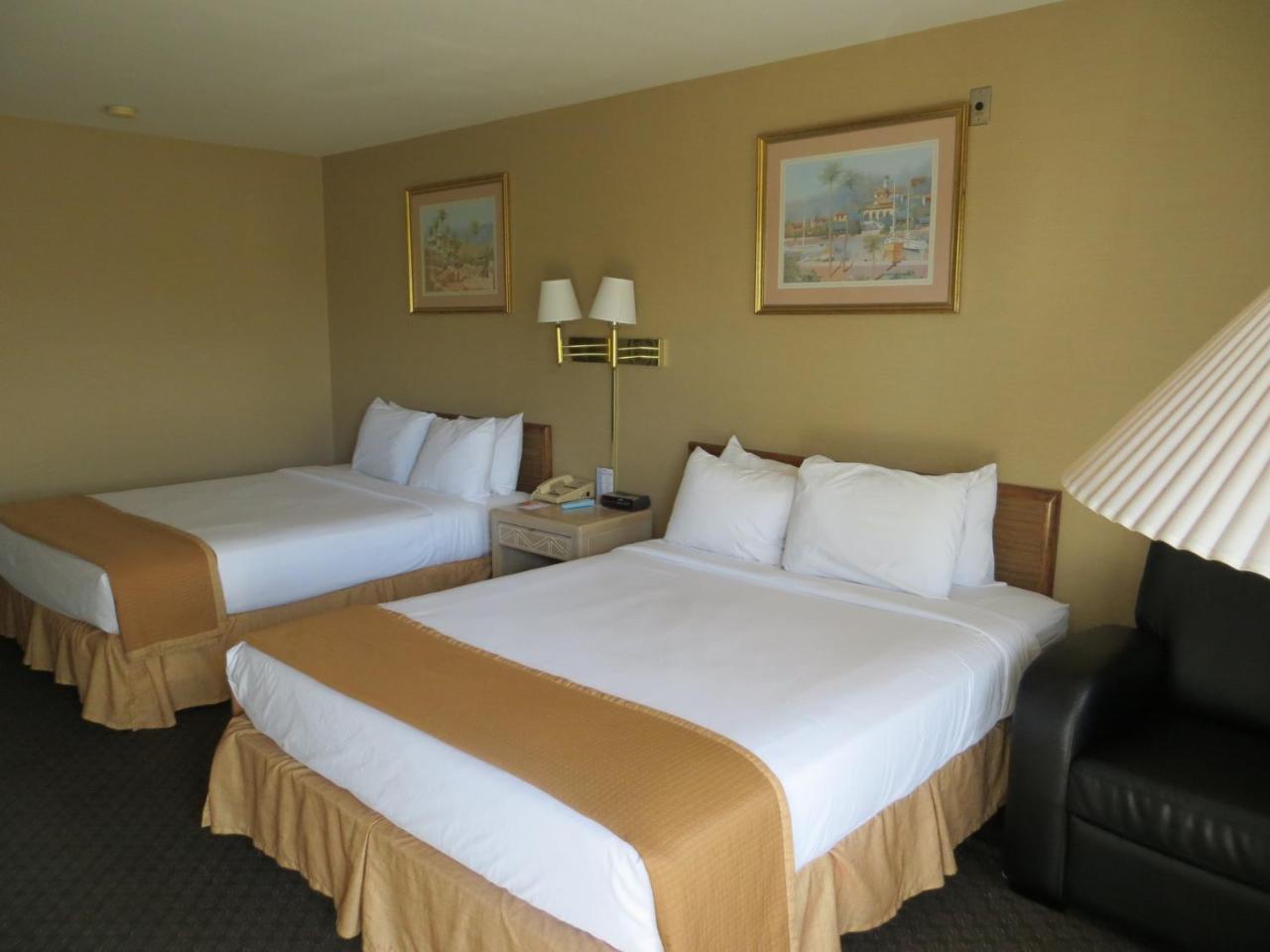 Howard Johnson By Wyndham Torrance Chambre photo